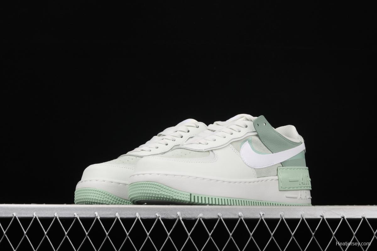 NIKE Air Force 1 ShAdidasow light weight heightened low-top 100-board shoes CW2655-001