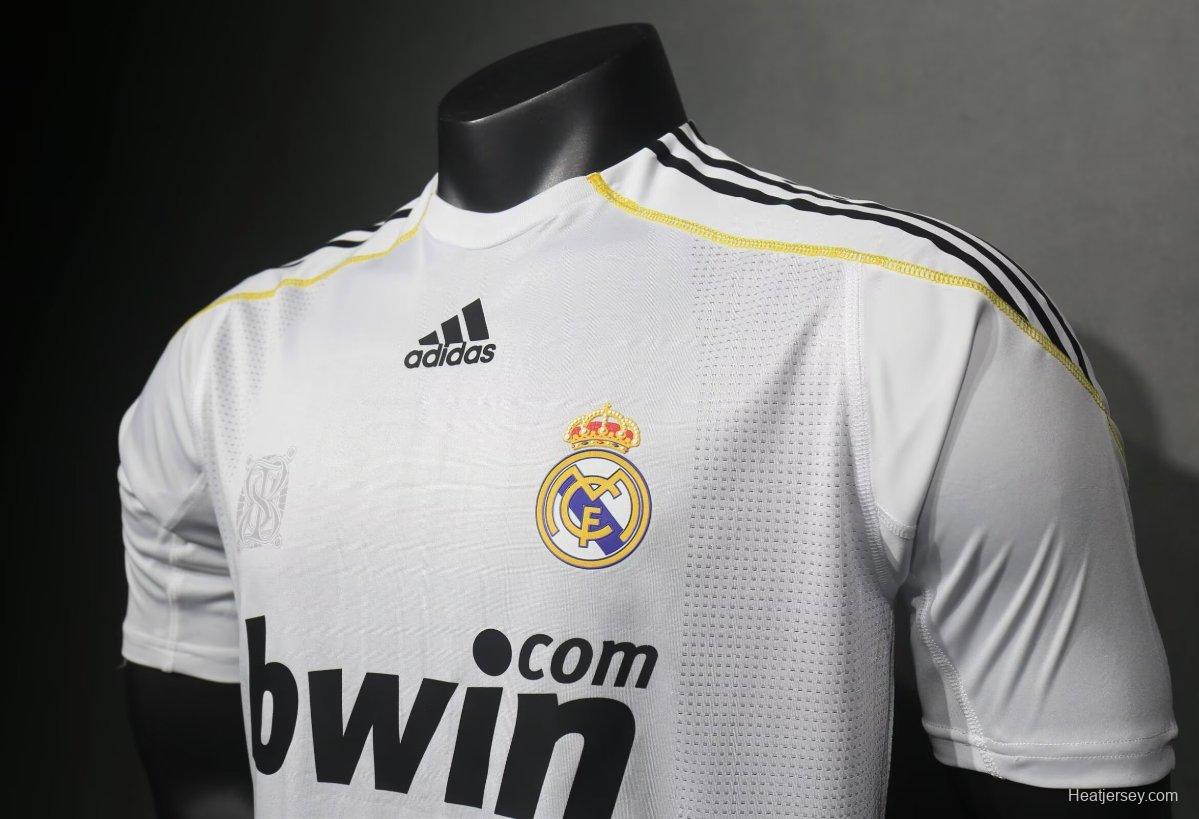 Player Version Retro 09/10 Real Madrid Home Jersey